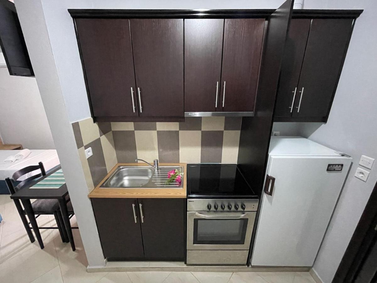 Studio Taraj Ksamil Luaran gambar